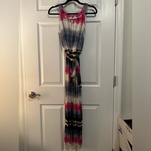 EUC 🌼Donillo Boutique tye-dyed sleeveless maxi dress in the softest fabric.🌼